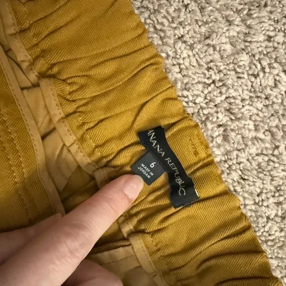 Banana Republic Cargo Pants Women size 6 Mustard Yellow High Waist Pants - Picture 8 of 10